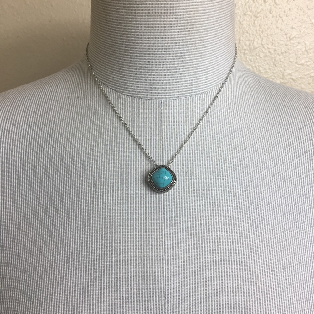 Sterling silver turquoise pendant necklace